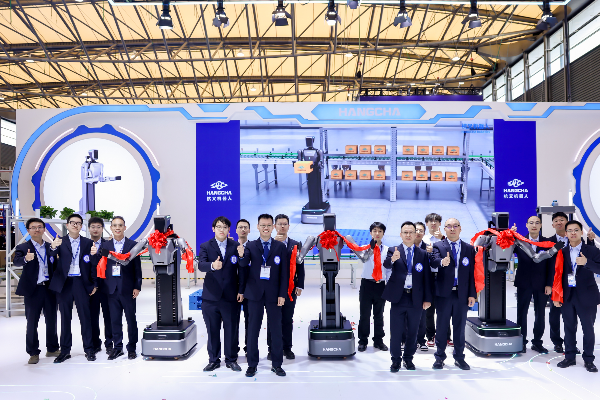 智慧物流 杭叉領(lǐng)創(chuàng) ——杭叉集團(tuán)在上海CeMAT ASIA 2025發(fā)布杭叉首款物流人形機(jī)器人，引領(lǐng)智慧物流新紀(jì)元